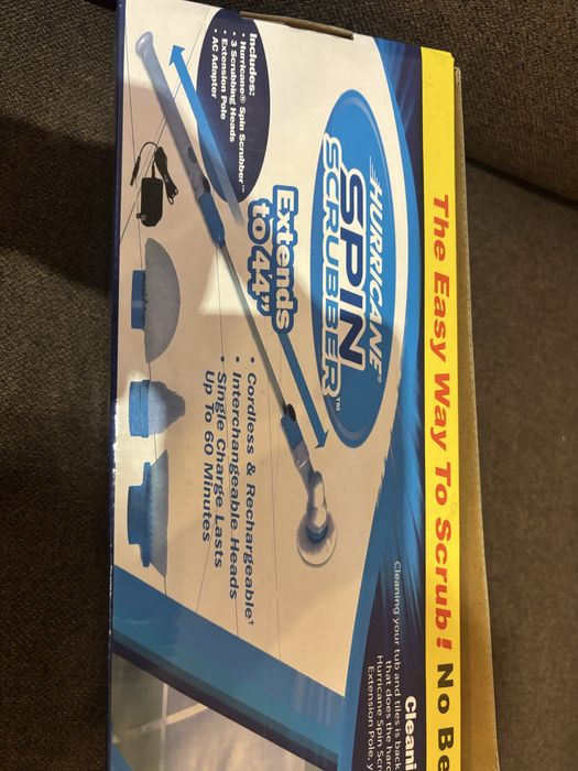 Електрическа четка за баня чисто нова