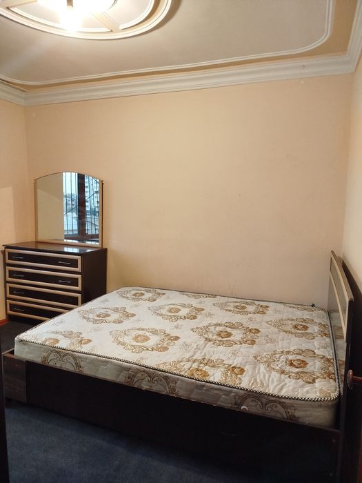 Ijaraga kvartira beriladi Sagdiyana parish olda 3 xona 4 etaj