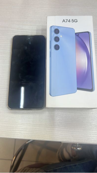 Samsung A74 5G продам