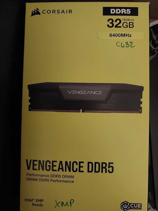 32GB DDR5 Corsair Vengance, 6400MT/s, CL32 (XMP)
