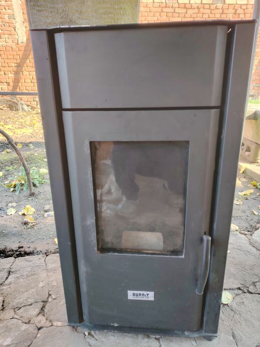 Пелетна камина Burnit Comfort