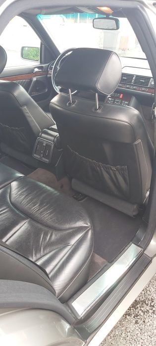 Vănd Mercedes w 140 retromobil