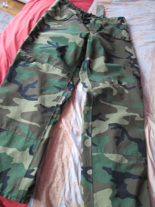 pantaloni army impermeabili M/L