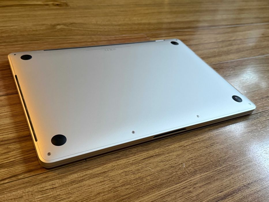 MacBook Pro 13 2018 4TB3`Core i5-8259U/16GB RAM/512GB SSD/Бат 8ч