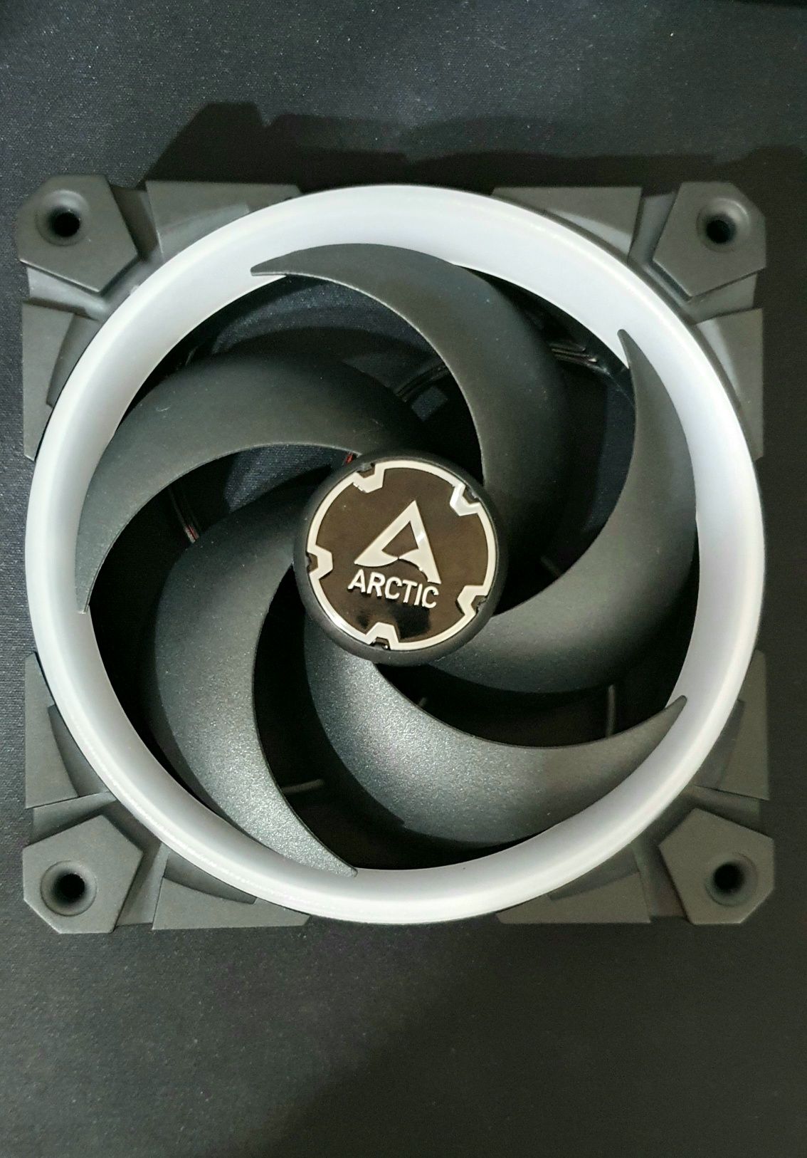 Ventilator ARCTIC BioniX P120 A-RGB,