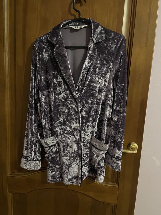 Костюм с брюками из бархата