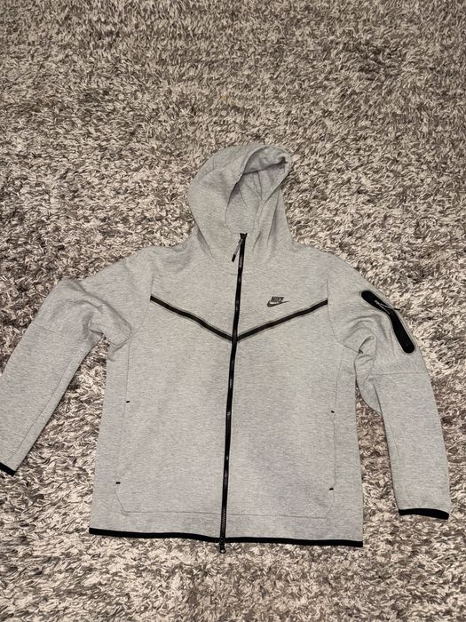 Оригинален Nike tech fleece