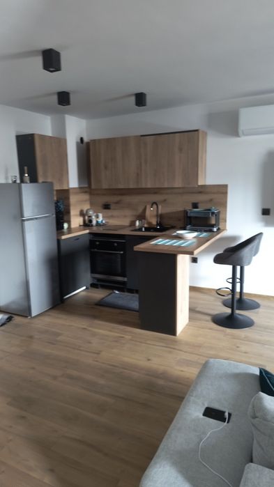 Дава се под наем Едностаен апартамент в Велинград - 55 кв.м за 71.4 € - Снимка #3