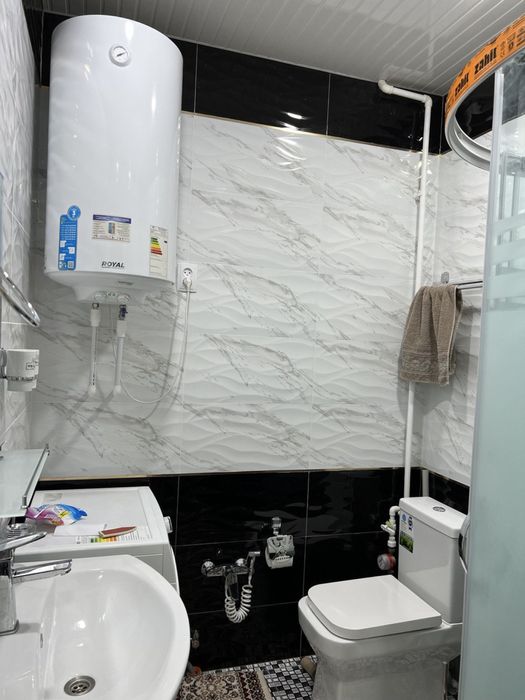 Срочно Сдаётся У.л Нукуская Ор-р 1.Натарални Пирамид 1/комнатная