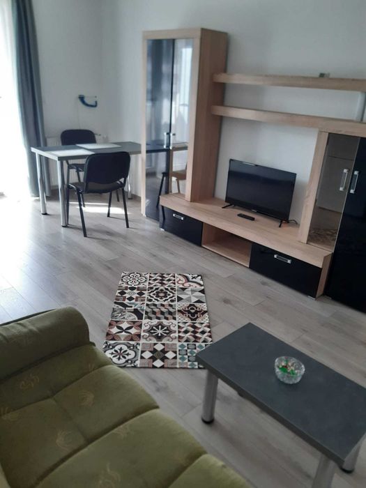Inchiriez apartament cu 1 camera pe termen scurt