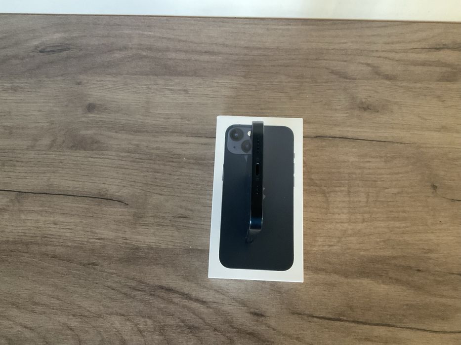 IPhone 13 128GB чист iCloud