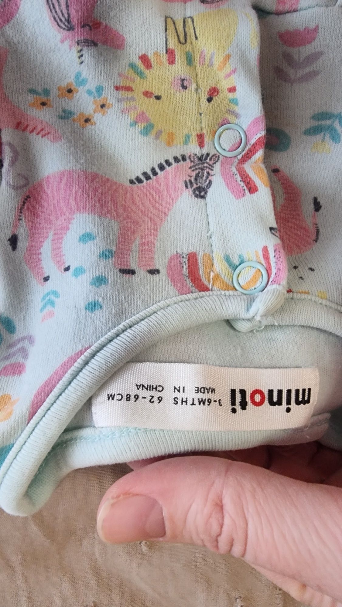Бебешки бодита Next, Minoti