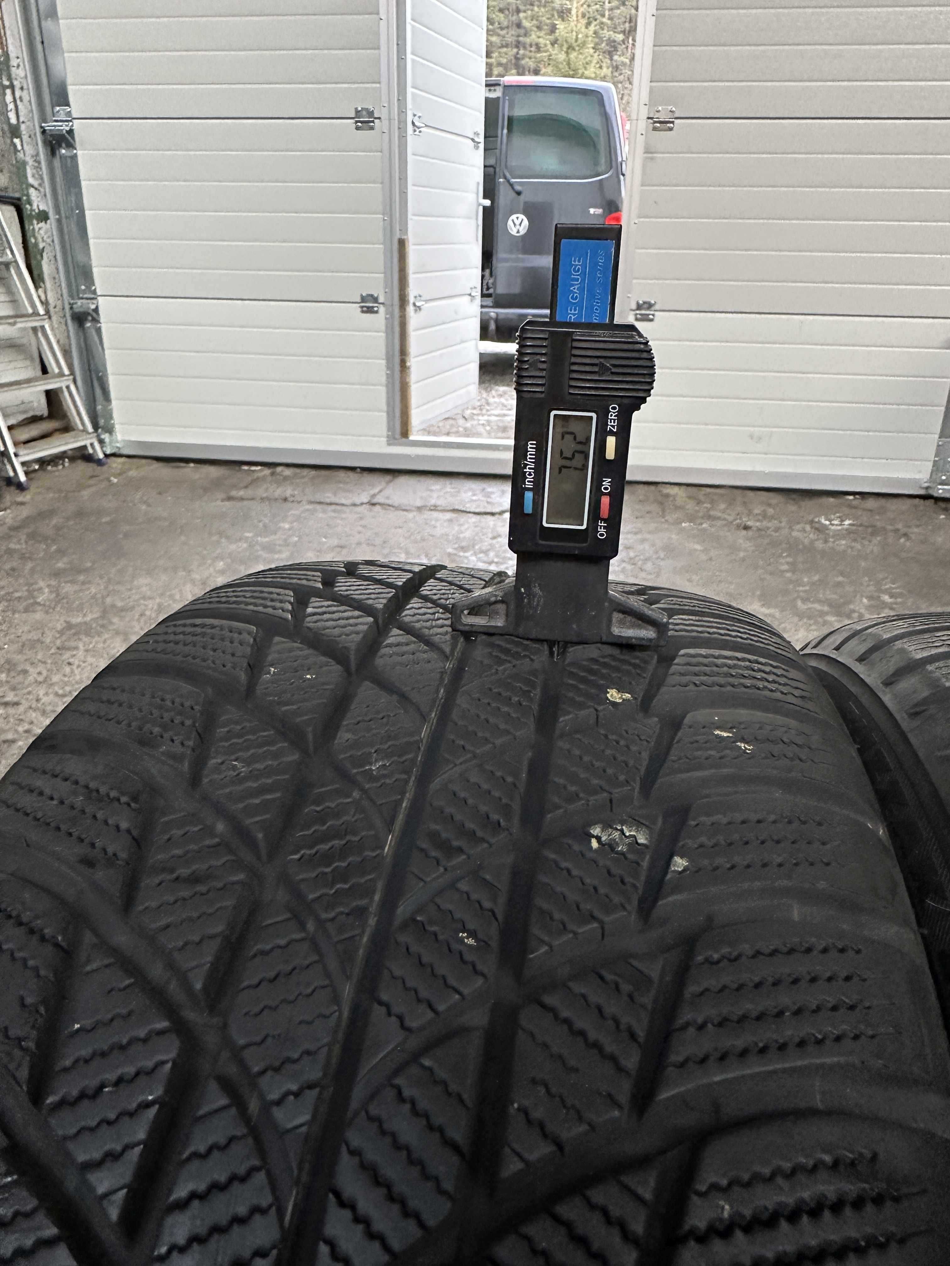 Anvelope iarna 225/40 R18 BRIDGESTONE Blizzak LM 001 rsc * - runflat