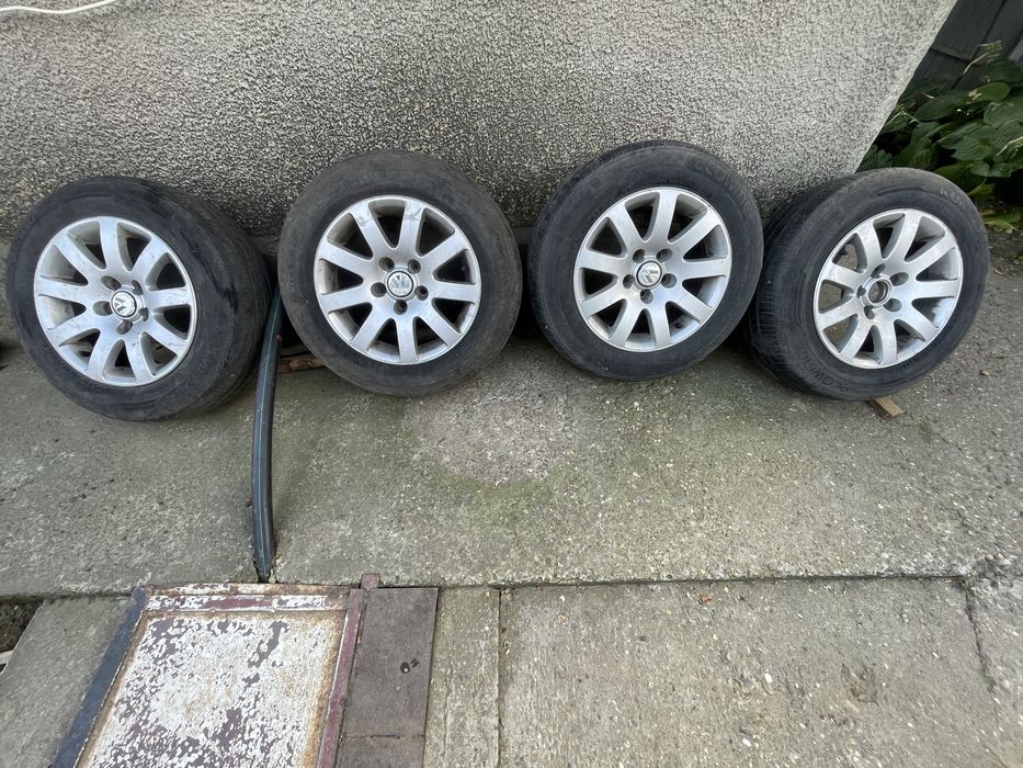 Vand 4 jante VW volkswagen passat,touran,golf R15