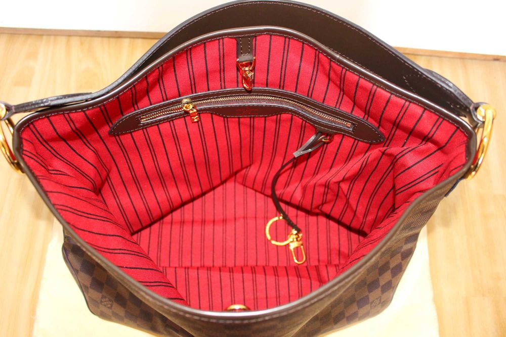 Дамската чанта Louis Vuitton Delightful