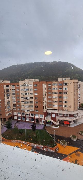 Inchiriez garsoniera