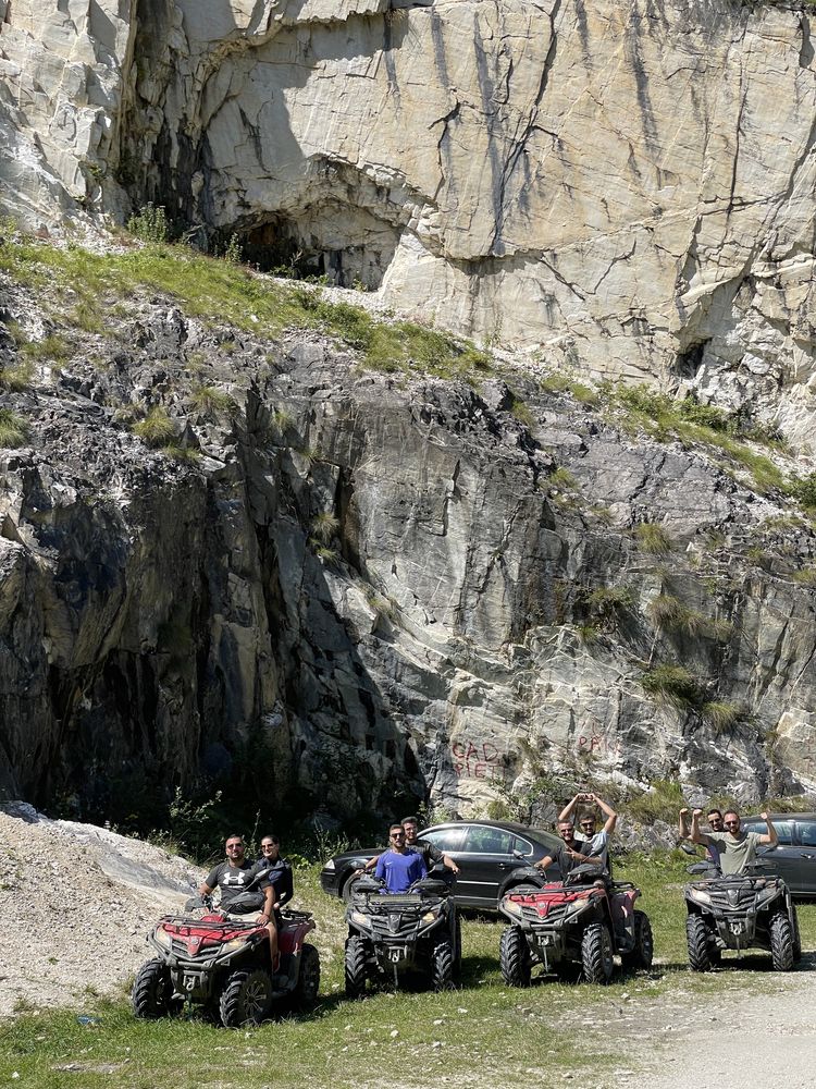 Atv-uri de inchiriat-Valea Avrigului !