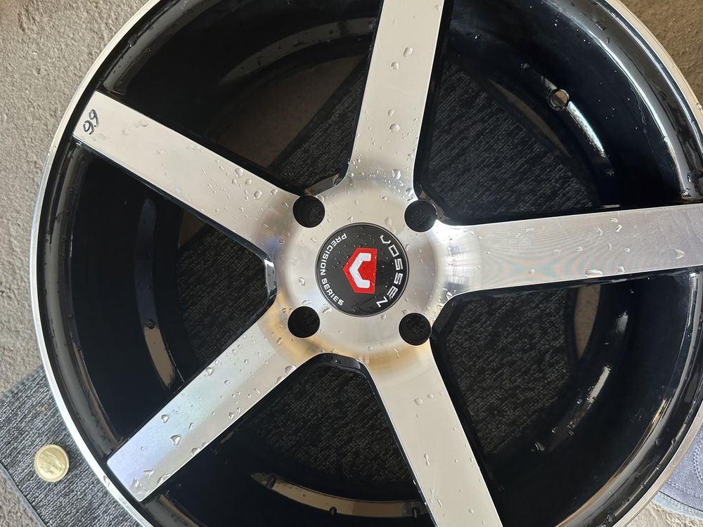 Срочна диска R15 Vossen продам новый