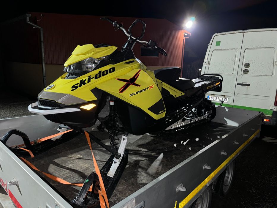 Ski doo 850 summit X