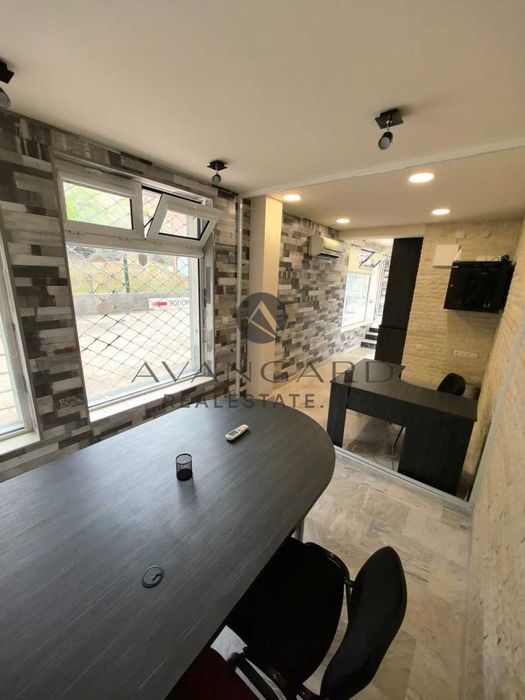 Продава се Офис в Пловдив, Център - 38 кв.м за 1510 €/кв.м - Снимка #11