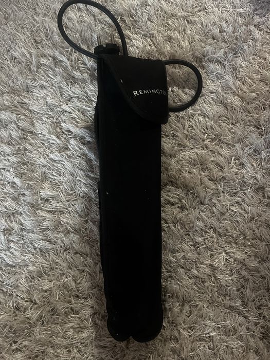 Placa de întins părul Remington