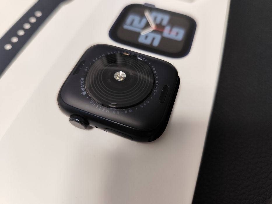 Apple Watch SE2 (MNK03BS/A)