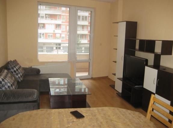 Двустаен апартамент в ж.к. Младост 4.