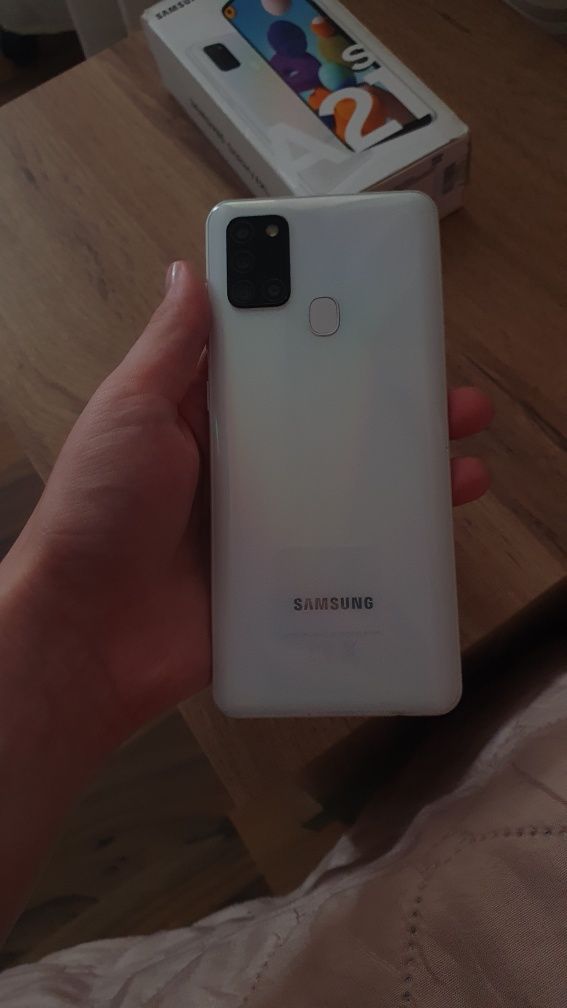 Samsung A21s телефон