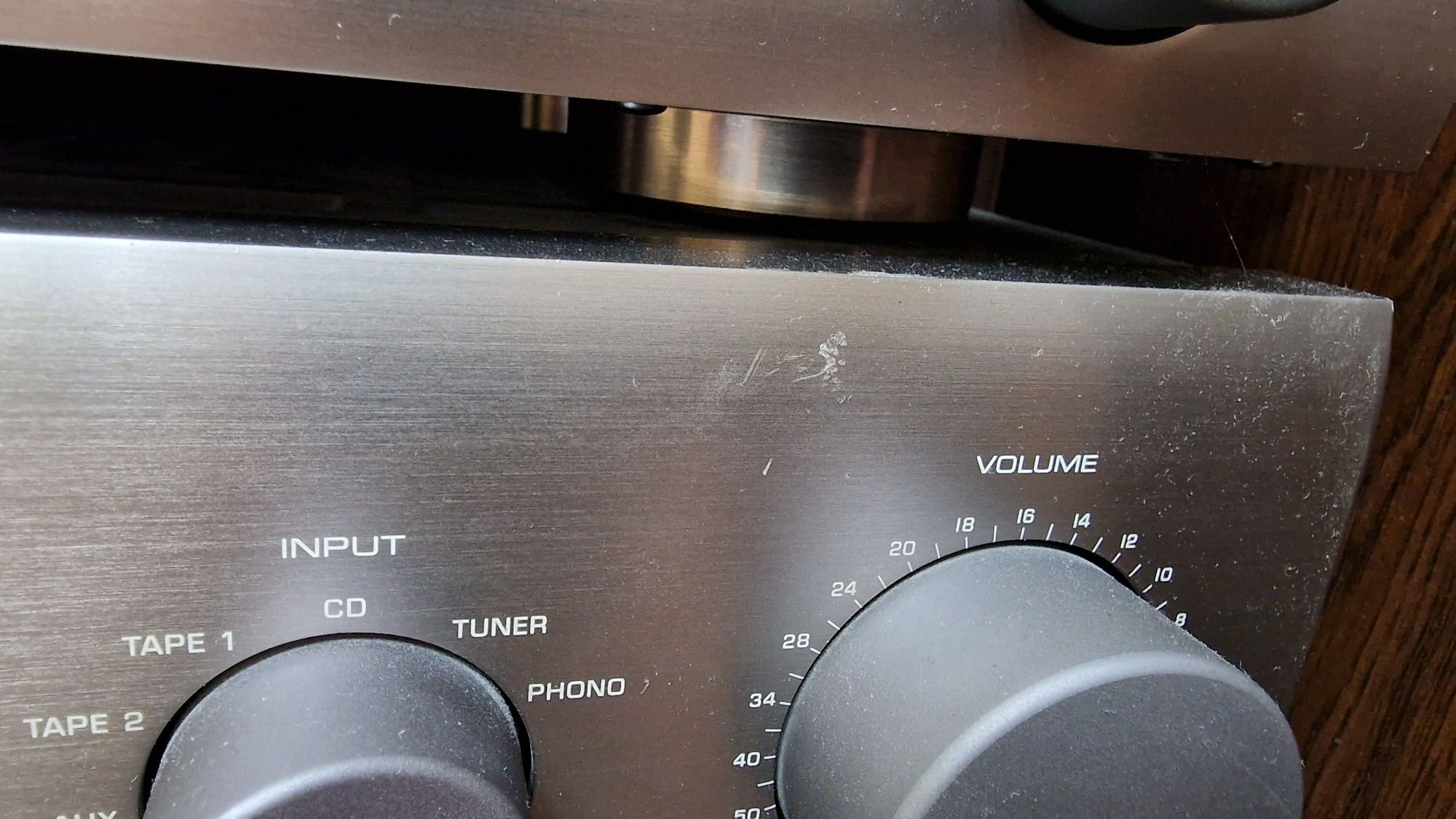 Стерео усилвател YAMAHA AX-470.