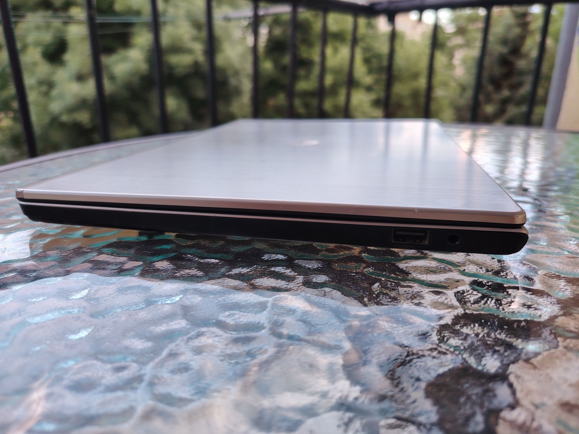Само за 139 лева ! Най-тънкия метален лаптоп HP Folio 13 инча Intel i5