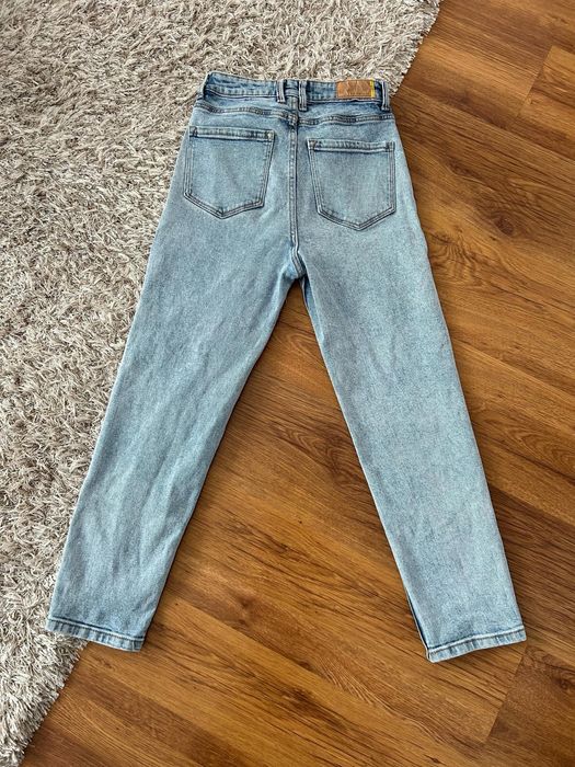 Дънки Mom fit Stradivarius