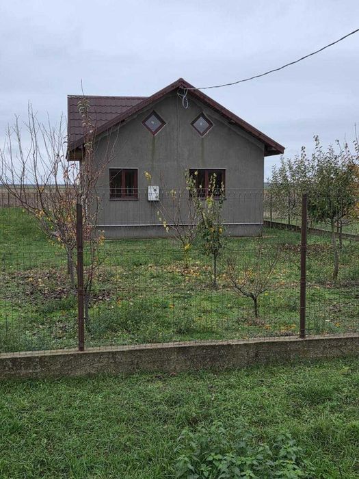 Casa de vanzare in com.Armasesti