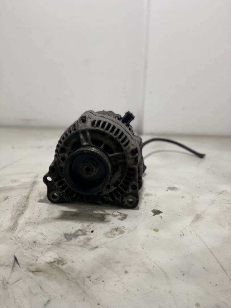 Alternator 14V VW T4 2.5 TDI 102CP ACV AJT 90A 2000