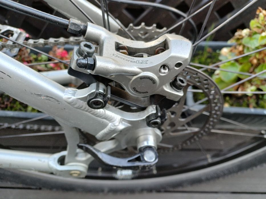 Vând bicicleta Giant