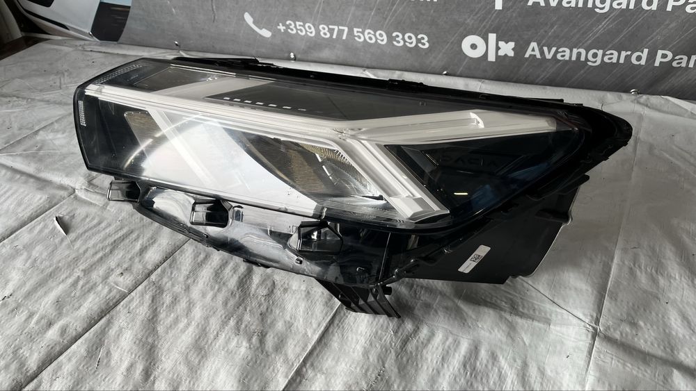 2 броя ляв фар Dacia Sandero 3 2020-