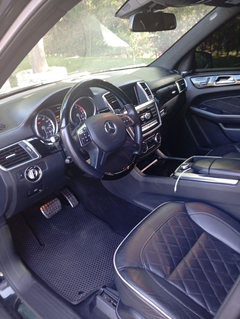 Mercedes Benz ML400