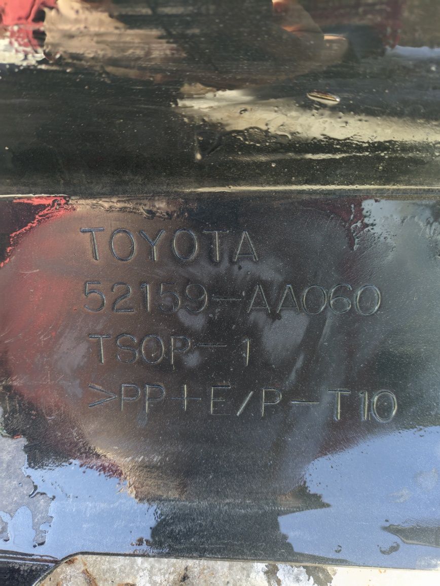 Продам задний бампер на Toyota Camry 30/35