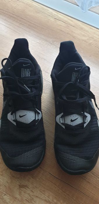 Adidasi Nike marimea 40(uk.6)