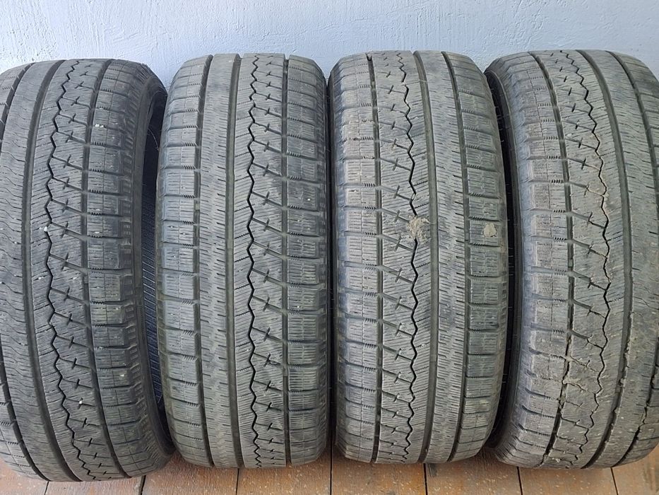 Продам 4 баллона фирмы сайлун липучка почти новая проехала 4 месяца