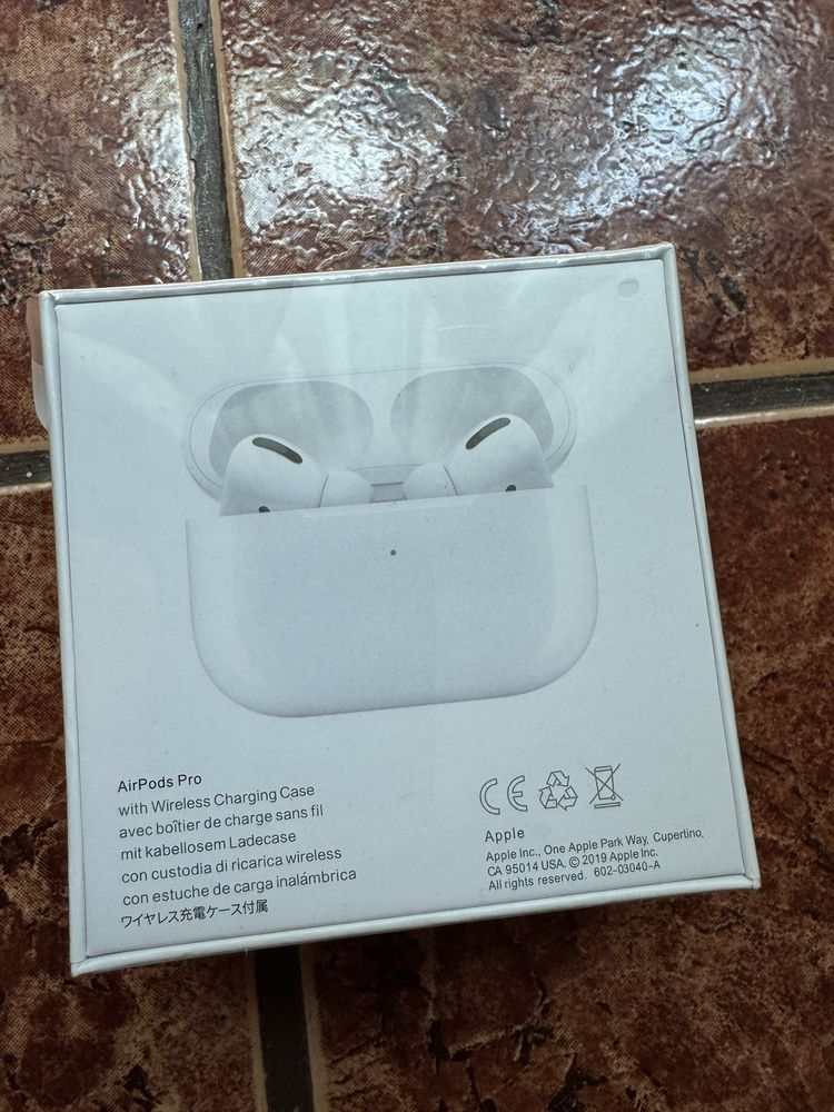 Iphone 12 pro 256gb с ПОДАРЪК airpods pro
