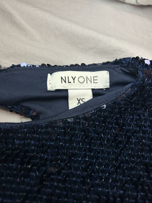 Рокля с пайети XS