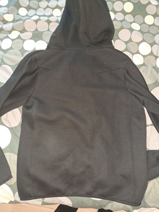 Bluza Nike tech fleece M (S mai degraba)nou