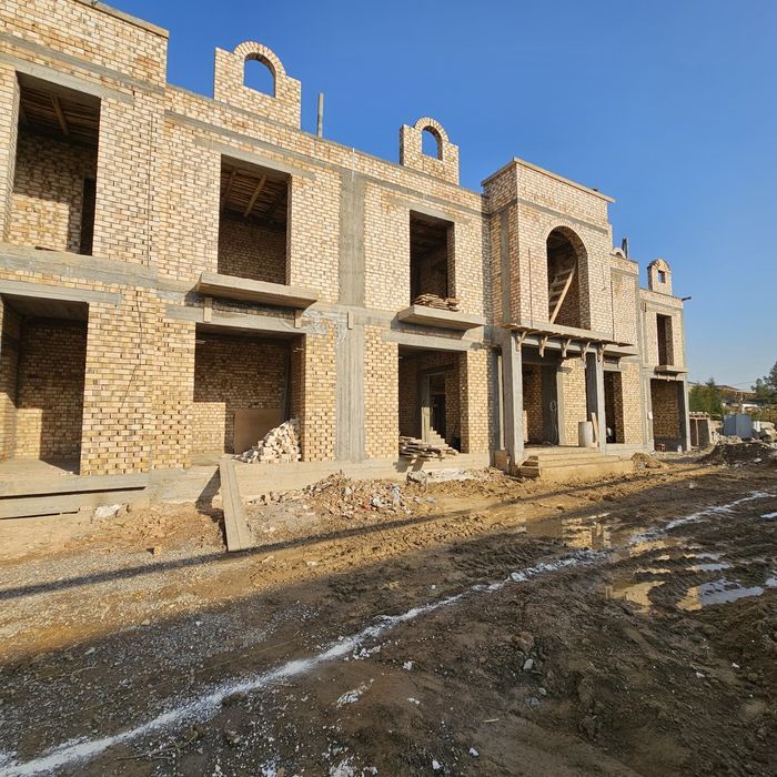 Амир Темур Уртаосиётранс!!коробка!! 3 соток 3 уровня 7ком.угловой!!!