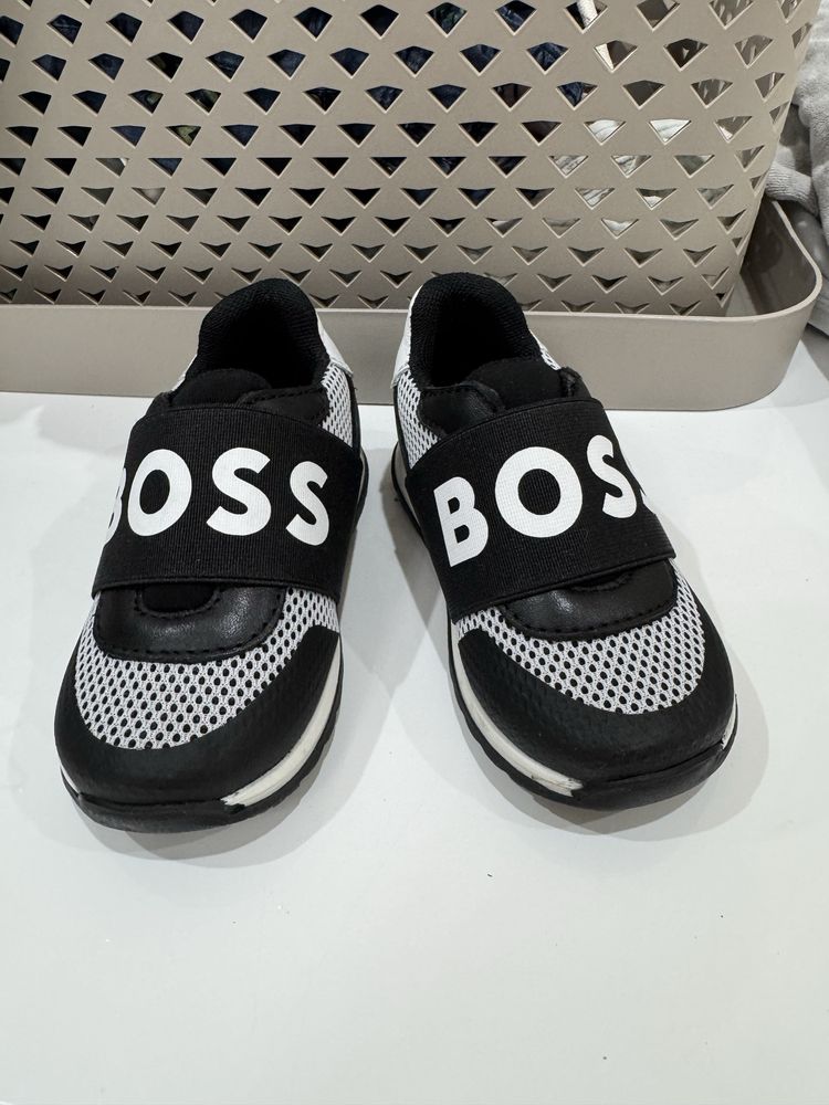 Бебешки обувки Boss 20