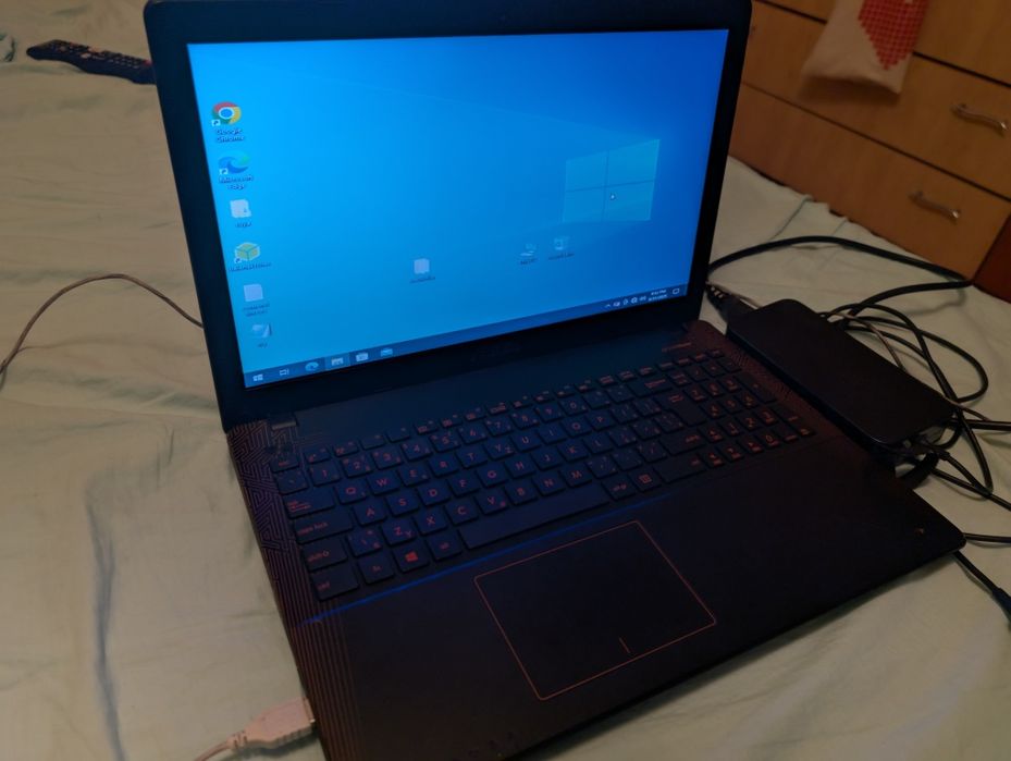 Laptop Asus i7 7700 gen 7 / 8 GB Ram / Intel Video/ 128 SSD