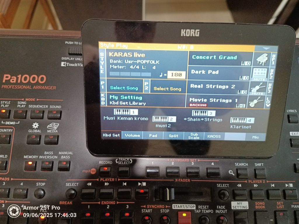 Клавир Корг pa 1000