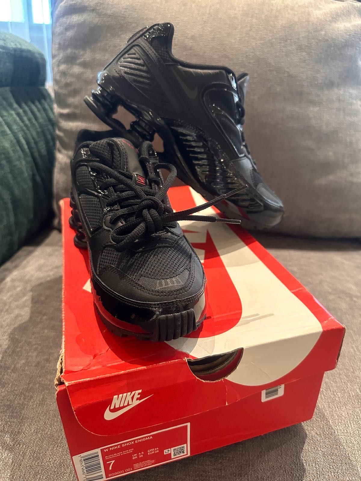 Маратонки nike нови