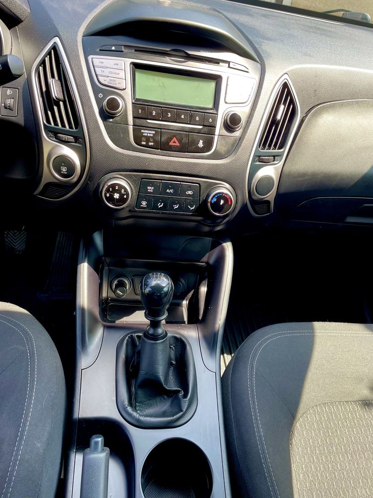 Автомобил Хюндай i X 35