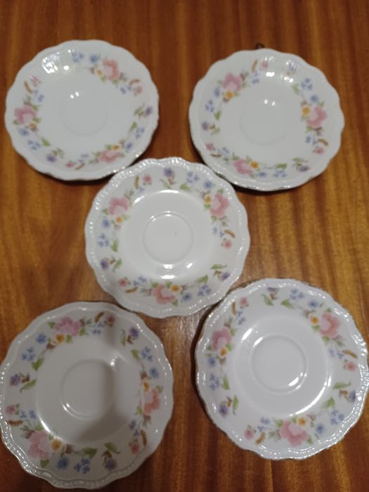 Посуда   чайная .