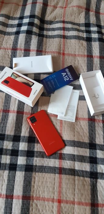 Самсунг А 12 б/у